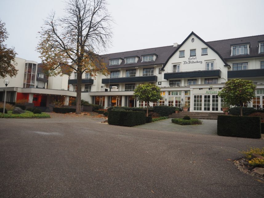 Hotel de Bilderberg OosterbeekPB134273