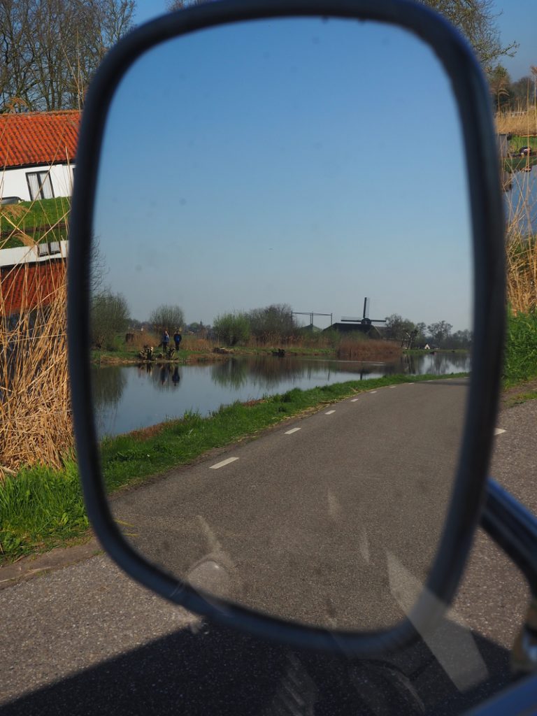 De VolkswagenbusP4026893