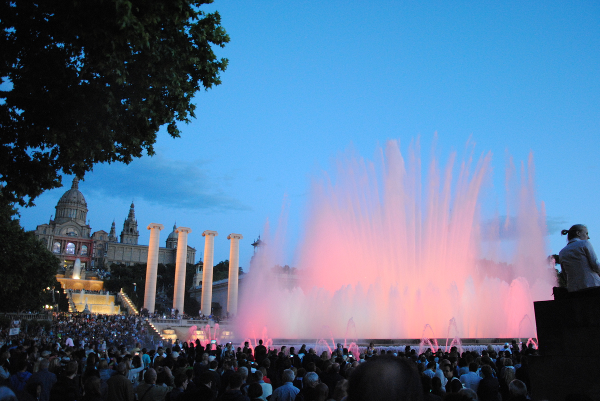 lichtshow avond steden Fountains Barcelona (7) ensannereist